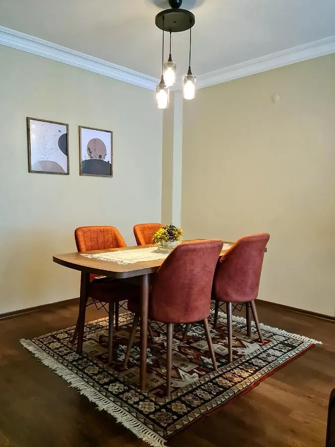 Cosy 2Nd Floor Flat At The Heart Of Kadikoy Daire İstanbul